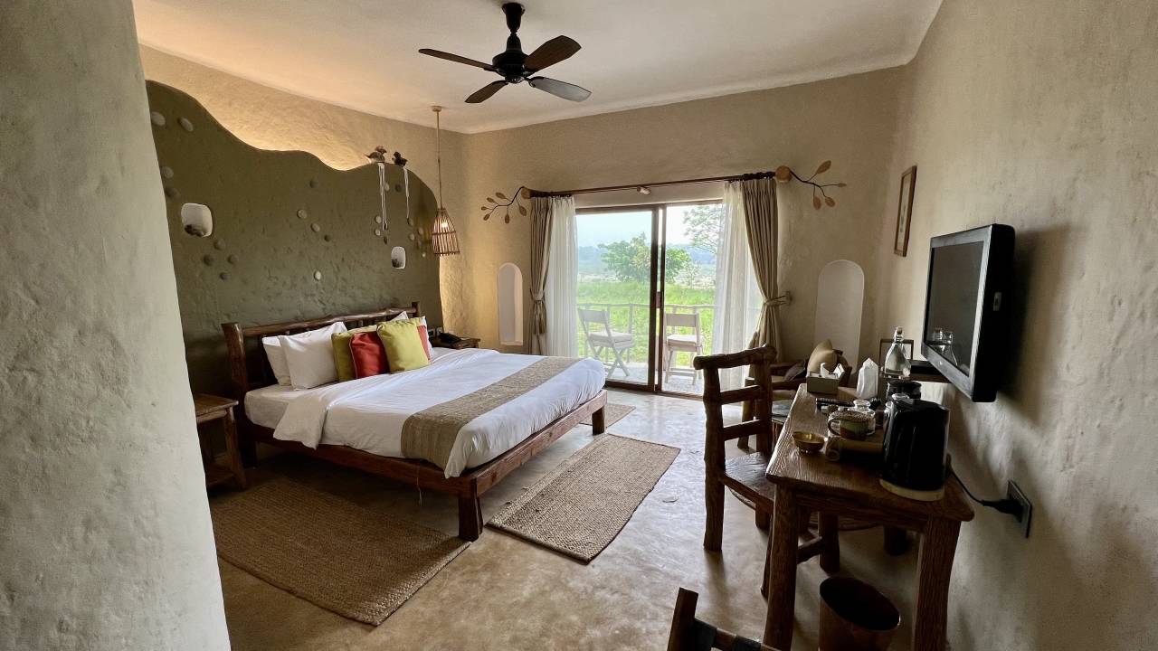 Barahi Hotel Chitwan